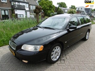 Volvo V70 2.4 D5 185pk Clima Leder Trekhaak 1800kg Youngtimer Historie