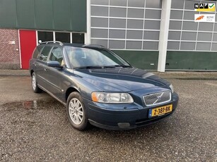 Volvo V70 Youngtimer 2.4 Momentum 170 PK