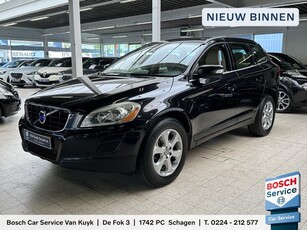 Volvo XC60 2.0T Momentum / NL auto / Automaat / Cruise /