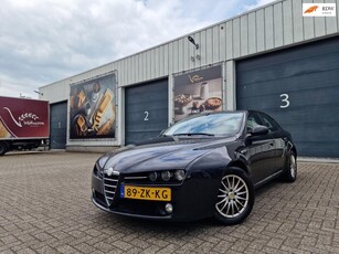 Alfa Romeo 159 2.2 JTS Business AIRCO NAVI CRUISE