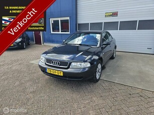 Audi A4 Limousine 1.6 Advance