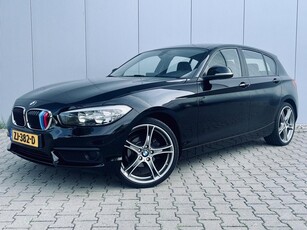 BMW 1-serie 116i Essential, Facelift, 19 Inch