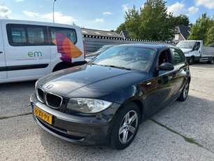 BMW 1-SERIE 118i Executive 5-Deurs I Lees de tekst !! I Read the text!!