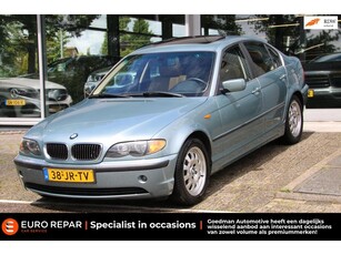 BMW 3-serie 320i Executive YOUNGTIMER DEALER OND. NL-AUTO!