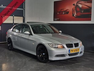 BMW 3-serie 320i High Executive OpendakNaviTrekhaak