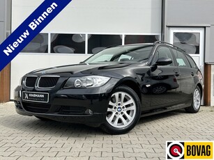 BMW 3 Serie Touring 320i Executive YoungTimerPanoTrekhaak