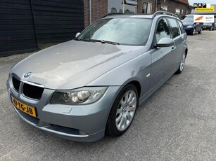 BMW 3-serie Touring 320i High Executive