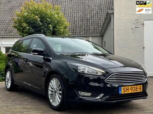 Ford Focus Wagon 1.0 Titanium AircoCruiseKeylessApple