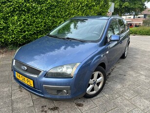 Ford Focus Wagon MET CRUISE CONT, AIRCO & JAAR APK!