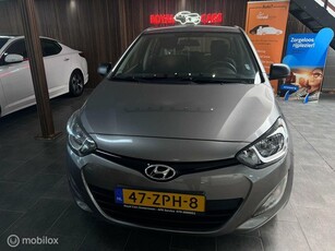 Hyundai i20 1.2i Bleu-Drive/Navigatie/ Org NL Auto