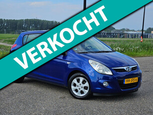 Hyundai I20 1.4i i-Catcher Clima/Leder/Lmv/Stuurbed/Nap/Boekjes