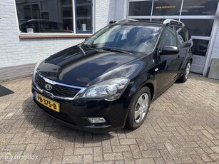 Kia cee'd Sporty Wagon 1.4 CVVT X-tra