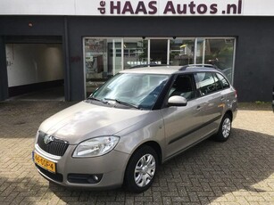 Škoda Fabia Combi 1.4-16V Ambiente / APK 2-2025 / NIEUW