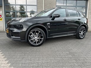 Lynk & Co 01 1.5 PLUG IN HYBRID ZWARTE HEMEL