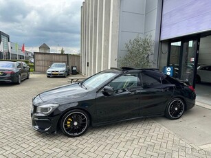 Mercedes-Benz CLA-klasse 180 AMG Edition 1 PANO! INRUIL