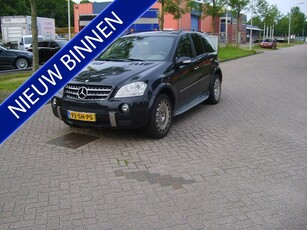 Mercedes-Benz M-Klasse 350 AMG uitgevoerd (bj 2006)