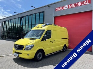 Mercedes-Benz Sprinter Ambulance (bj 2018, automaat)