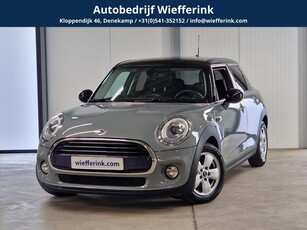 MINI Mini 1.5 Cooper Business airco navigatie (bj 2016)