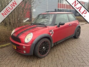 Mini Mini 1.6 One Seven Airco, LM Velgen, Onderhoud