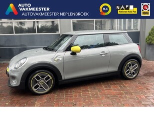 MINI Mini Electric Essential 33 kWh 184PK Bj 2020 1e eigen