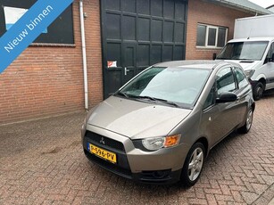 Mitsubishi Colt 1.3 Incharge Lage km stand en ijskoude airco