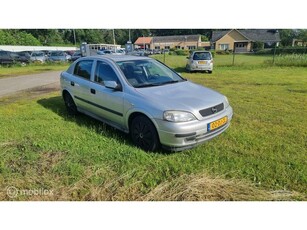 Opel Astra 1.6-16V Club