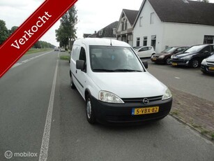 Opel Combo 1.3 CDTi Essentia Nwe apk