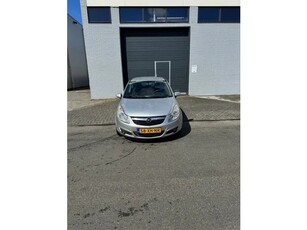 Opel Corsa 1.2-16V Enjoy airco