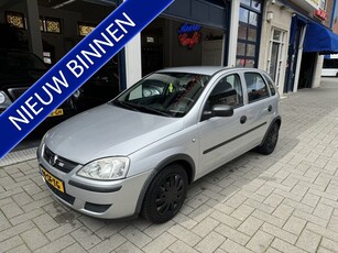 Opel Corsa 1.2-16V Essentia NW APK (bj 2005)