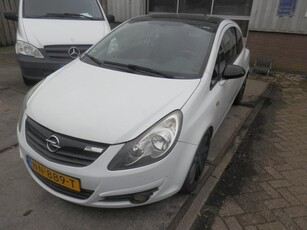 Opel Corsa 1.4-16V Business airco geen riem maar keting