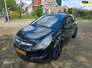 Opel Corsa 1.4-16V Sport /automaat /panoramadak/