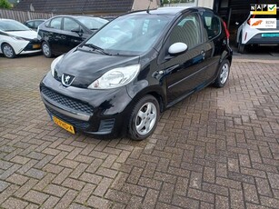 Peugeot 107 1.0-12V XS