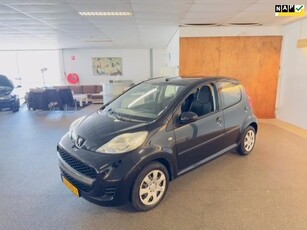 Peugeot 107 1.0-12V XS Apk