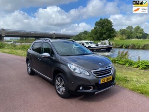 Peugeot 2008 1.2 PureTech AllurePanoPDCLuxe