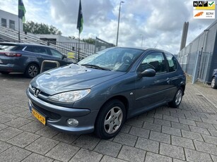 Peugeot 206 1.4 Air-line 3