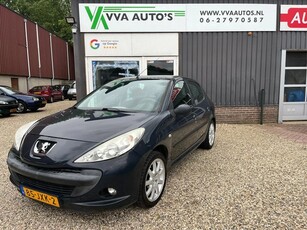 Peugeot 206 + 1.4 airco,elektr ramen, trekhaak, zeer nette