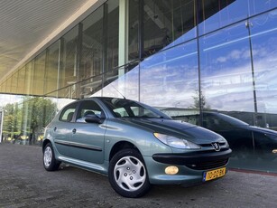 Peugeot 206 1.4 Gentry APK NIEUW-CRUISE-AIRCO