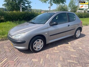 Peugeot 206 1.4 XR