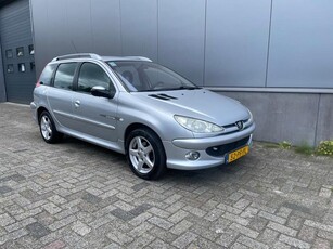 Peugeot 206 SW 1.6-16V QuiksilverNieuw Apk