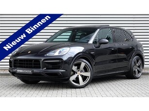 Porsche Cayenne 3.0 E-Hybrid Sportuitlaat Zwart