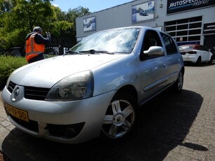 Renault Clio 1.2-16V Campus (bj 2007)