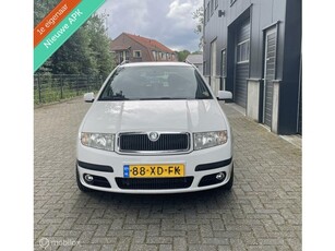 Skoda Fabia 1.4 Elegance+ Nieuw apk/airco/1ste eigenaar