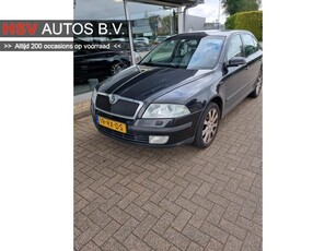 Skoda Octavia 2.0 FSI Elegance airco LEER cruise org NL