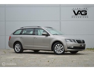 Skoda Octavia Combi 1.0 TSI PDC Clima CarPlay Trekhaak Navi