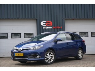 Toyota Auris Touring Sports 1.2T Dynamic CAMERA