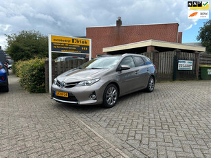 Toyota Auris Touring Sports 1.8 Hybrid Lease