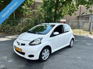 Toyota Aygo 1.0-12V Comfort LEKKER ZUINIG RIJDEN MET DEZE