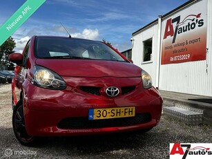 Toyota Aygo 1.0-12V Nieuwe APK. Airco