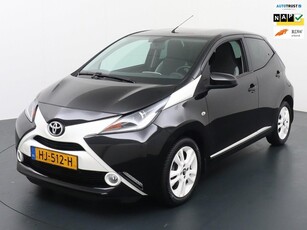 Toyota Aygo 1.0 VVT-i x-play NaviAircoCamera2e