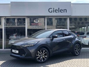 Toyota C-HR 1.8 Hybrid 140pk First Edition | Nieuw model, Smart connect, Dodehoekherkenning, 360 camera, 18 inch, Elektrische achterklep